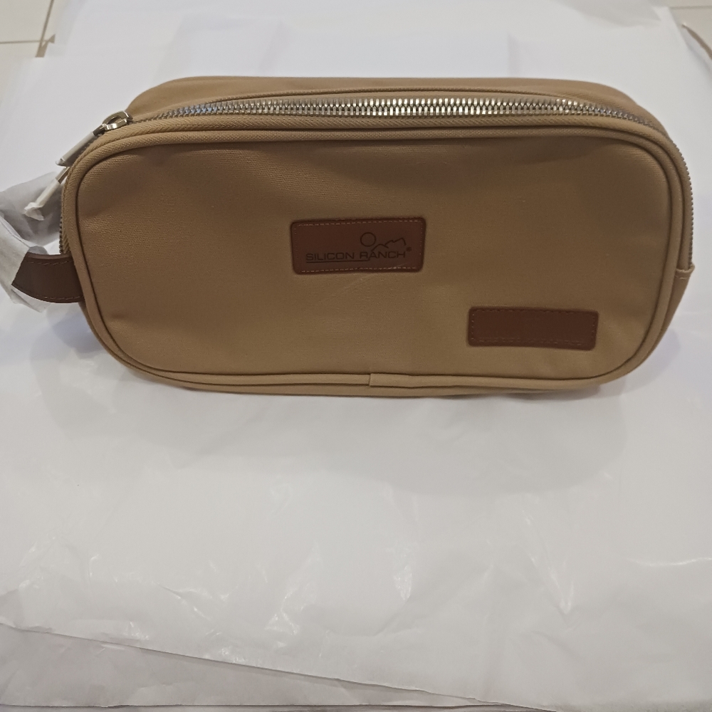 BrookeBrother's toiletries bag NWOT